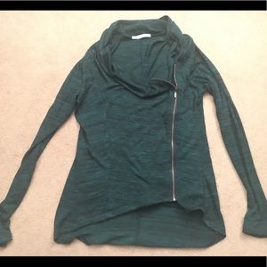 Maurice’s long sleeve sweater size L